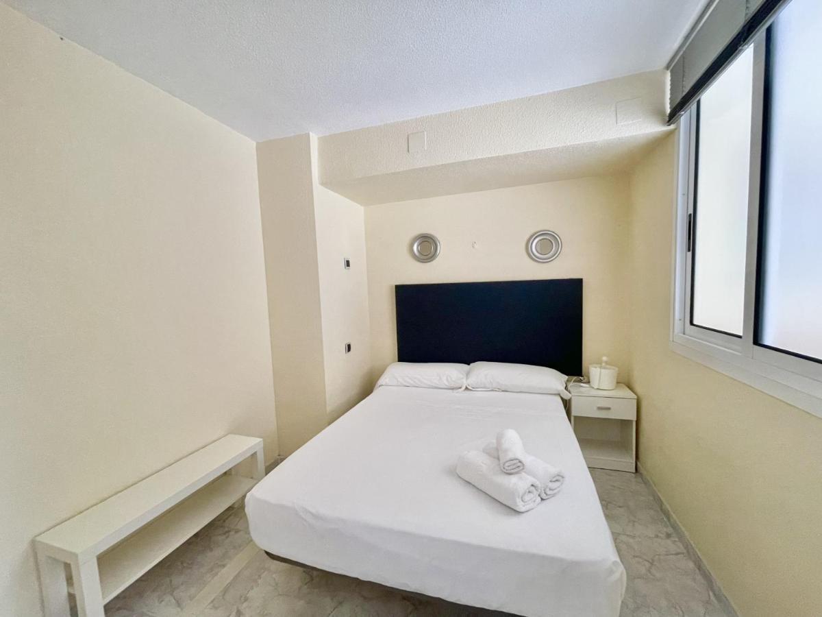 Magnificent Mediterraneo Apartment Benidorm Esterno foto