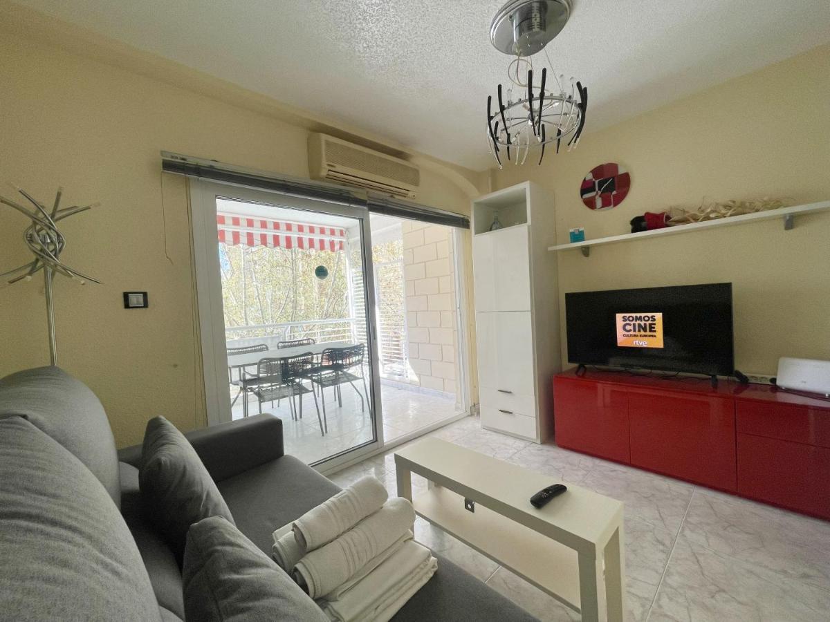 Magnificent Mediterraneo Apartment Benidorm Esterno foto
